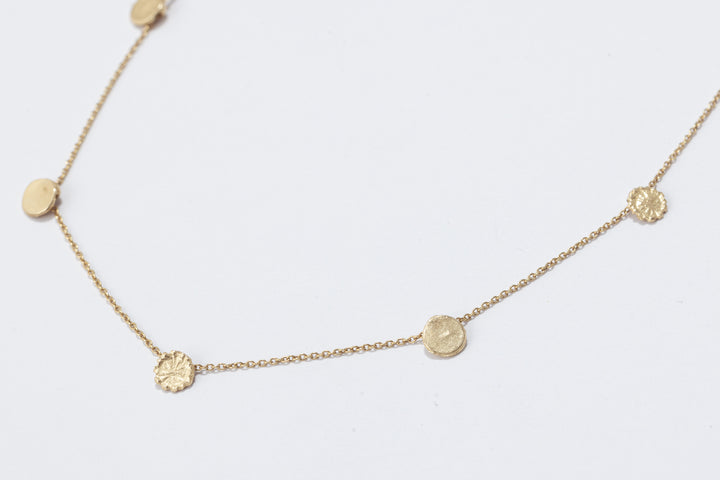 שרשרת מטבעות אלמוגים