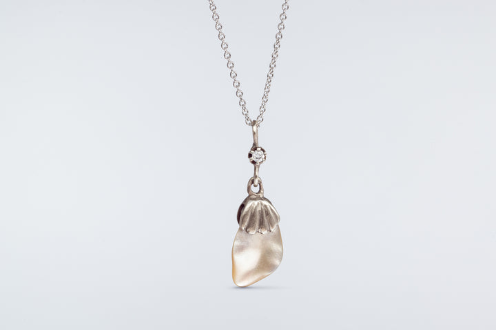 שרשרת צדף אם הפנינה ויהלום