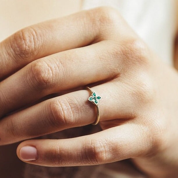 14k solid yellow gold Flower Emerald Engagement Ring, Natural Emerald May birthstone ring, Wedding Ring for Women