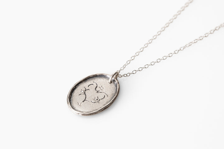 925 Sterling Silver & Salt-and-Pepper Diamonds Oval Coin Pendant for Women | "Mom" Coin Necklace - Customized Initials / Monogramed Pendant