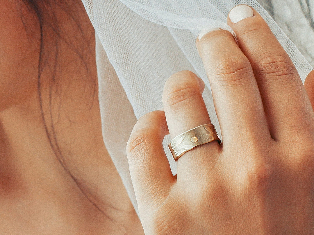 Solid Gold Leaves Ring, 14K Gold Women ring, Wide Gold Band, Women Gold Band.