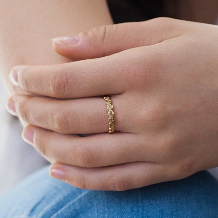 Unique flat dotted ring Engagement Ring, 18K Solid Gold Engagement Ring With Rosecut Diamond Ring