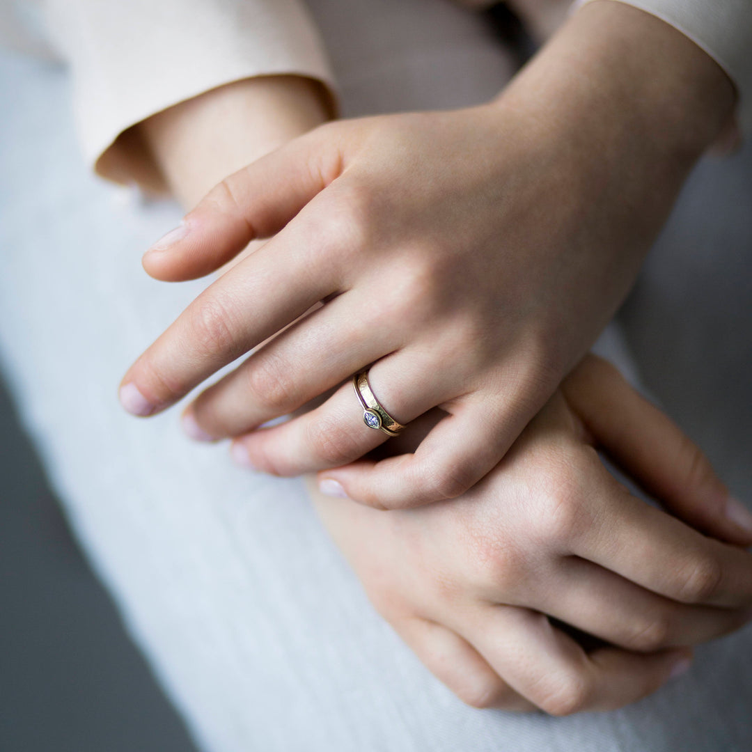 Wedding Solid Gold Nesting Ring, Nesting Wedding Band, Gold Wedding ring,Delicate gold ring,yellow gold,rose gold, white gold,