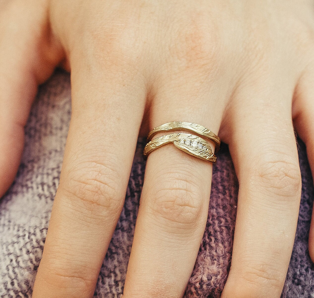 14K Solid Gold Diamonds Leaf Ring, Handcrafted Diamonds Engagement Ring, Nature insperation Ring For Woman