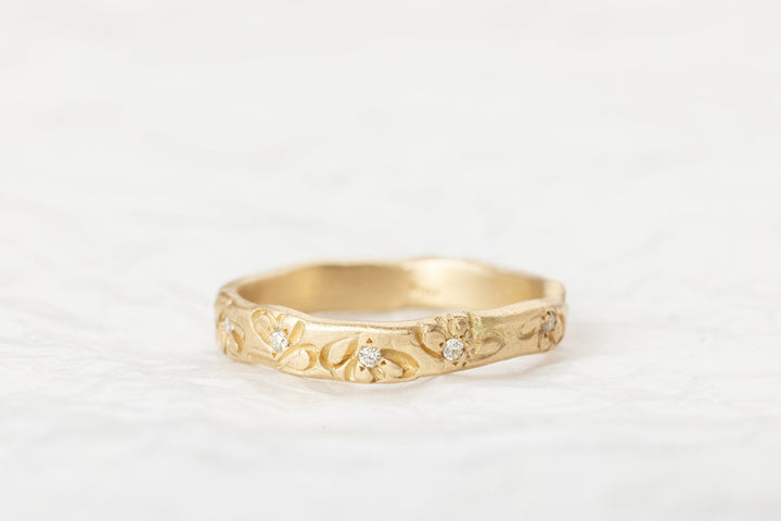 Handmade 14K Solid yellow Gold Flowers Leafs Eternity Diamonds Band