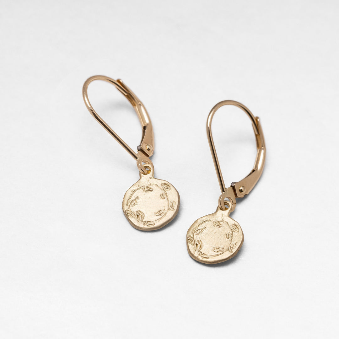 14k Solid Gold Dangle Coin Earrings, Floral gold dangle earrings, Tiara Earrings, Engraved Flowal Earrings, Romantic Earrings