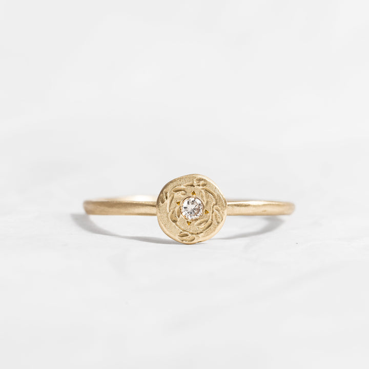 Birthstone Amethyst 14K Gold Flower Wreath Crown Engraved Ring