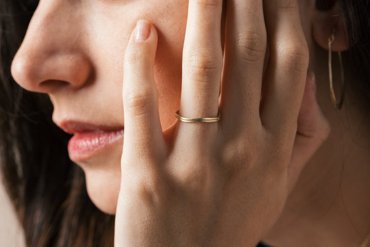 Unique minimalist Wedding Ring, 14K Solid Gold Wedding Ring For Her.