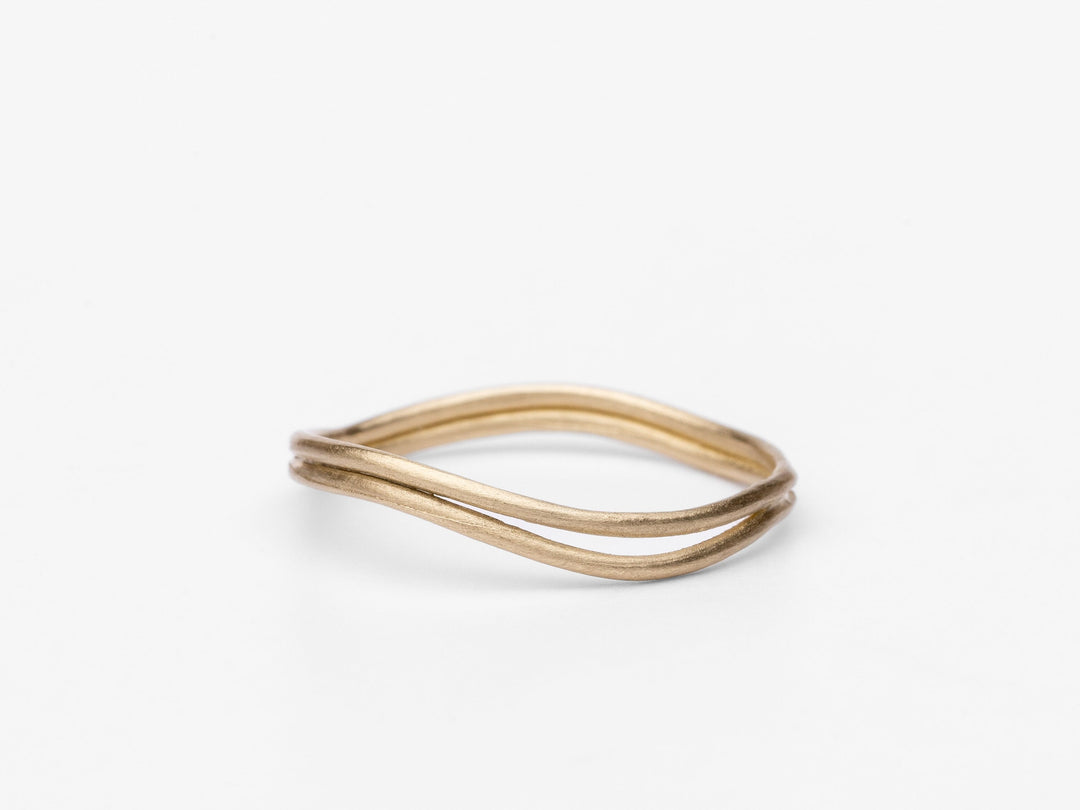 Unique minimalist Wedding Ring, 14K Solid Gold Wedding Ring For Her.